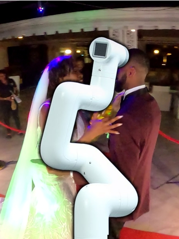 Dream Elite Glam-Bot